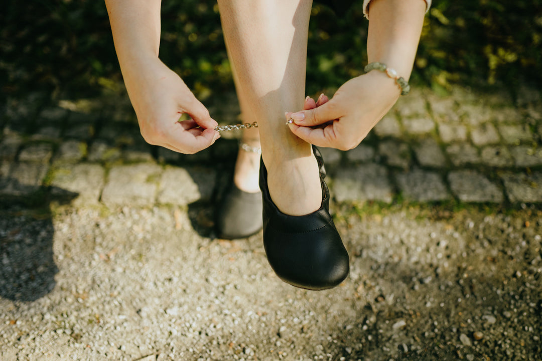 Barefoot Dress Shoes Chic – Black [Easy Exchange] Ahinsa shoes 👣