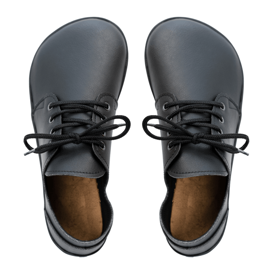 Men's extra-wide barefoot shoes made by physiotherapists. [Free Exchange]